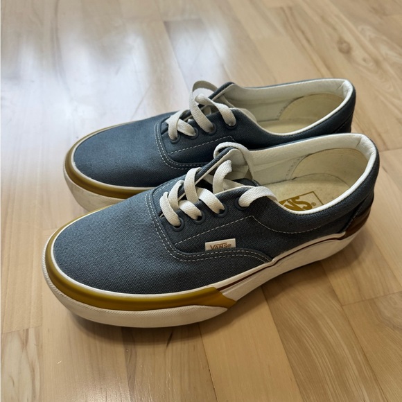 Vans Navy and Cream platform shoes - Picture 1 of 5